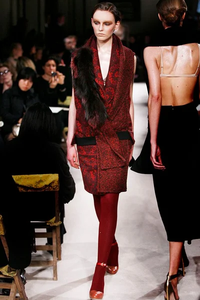 Look 25